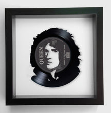Laden Sie das Bild in den Galerie-Viewer, Queen 7" Vinyl Art Collection - Limited Edition