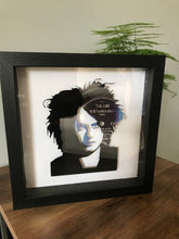 Afbeelding in Gallery-weergave laden, Robert Smith of The Cure - In Between Days - Vinyl Record Art 1985