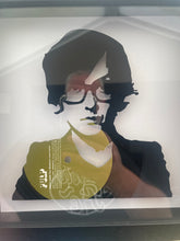 Laden Sie das Bild in den Galerie-Viewer, Jarvis Cocker of Pulp - Party Hard - Original Vinyl Record Art 1998