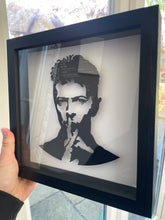 Laden Sie das Bild in den Galerie-Viewer, David Bowie - Scary Monsters - Original Vinyl Record Art 1980