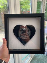 Cargar imagen en el visor de la galería, Elvis Presley - Can't Help Falling in Love - Heart Shaped Vinyl Record Art 1961