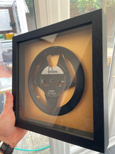 Cargar imagen en el visor de la galería, Wolverhampton Wanderers 'Hi Ho Silver Lining' Jeff Beck Vinyl Art