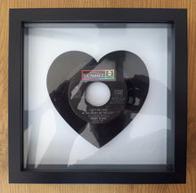 Charger l&#39;image dans la galerie, Bobby Bland - Ain&#39;t No Love In The Heart Of The City 1974 - Heart Shape Vinyl Art