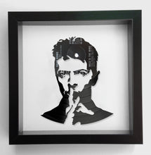 Laden Sie das Bild in den Galerie-Viewer, David Bowie - Scary Monsters - Original Vinyl Record Art 1980
