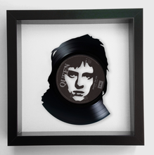 Cargar imagen en el visor de la galería, Queen 7&quot; Vinyl Art Collection - Limited Edition