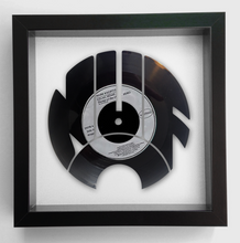Laden Sie das Bild in den Galerie-Viewer, Newcastle United - Going Home theme from Local Hero by Dire Straits and Mark Knopfler Vinyl Art